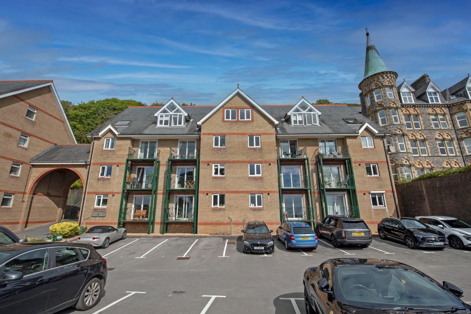 Langland Bay Road, Langland, Swansea, SA3 4QZ